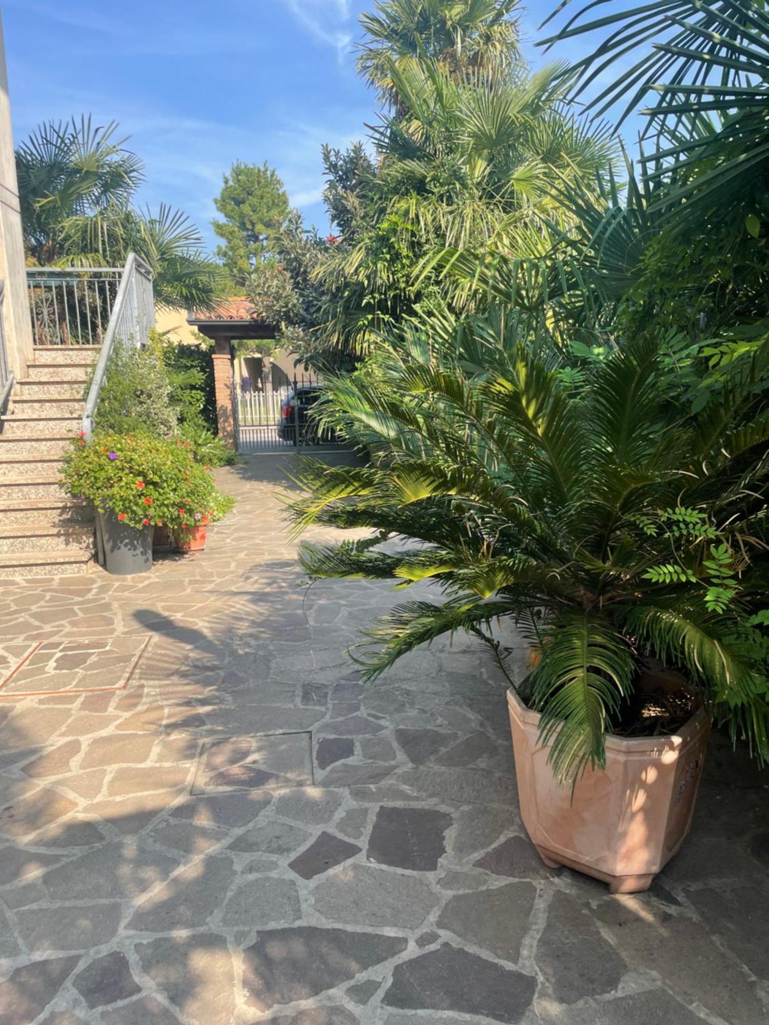 Il Giardino Di Emilia - Intero Appartamento In Villa Con Giardino Privato E Piscina Estiva Pontirolo Nuovo Luaran gambar