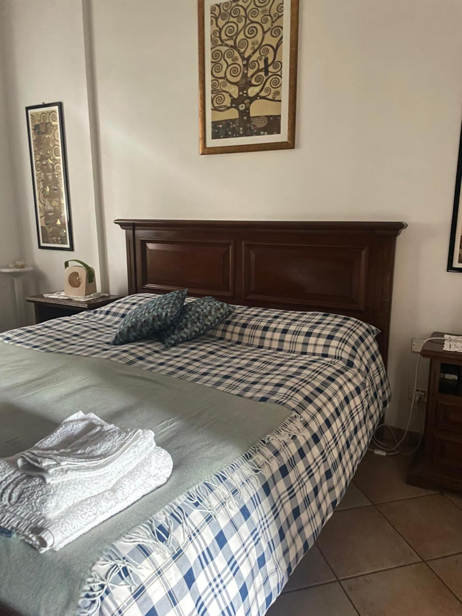 Il Giardino Di Emilia - Intero Appartamento In Villa Con Giardino Privato E Piscina Estiva Pontirolo Nuovo Luaran gambar